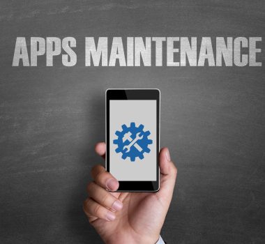 Manutenzione app: quanto costa davvero (15-25% l'anno), i 4 tipi e come gestirla senza sorprese con un budget pianificato. Guida per aziende.