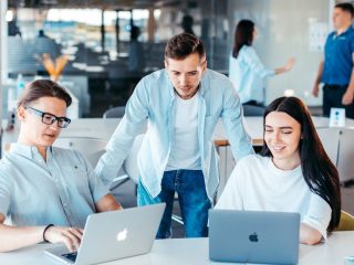 Agenti AI in azienda: 11 mansioni pronte con Agentity